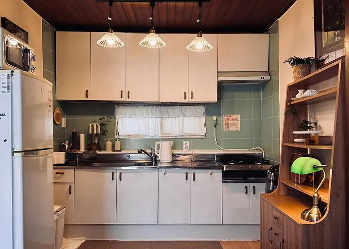 Sensational Private House Hodong's 6 People, 3 Rooms, 4 Beds 5 Minutes On Foot From National Station Line 2 Gangnam Hongdae Jamsil