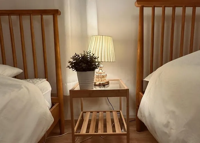 Sensational Private House Hodong's 6 People, 3 Rooms, 4 Beds 5 Minutes On Foot From National Station Line 2 Gangnam Hongdae Jamsil Seul